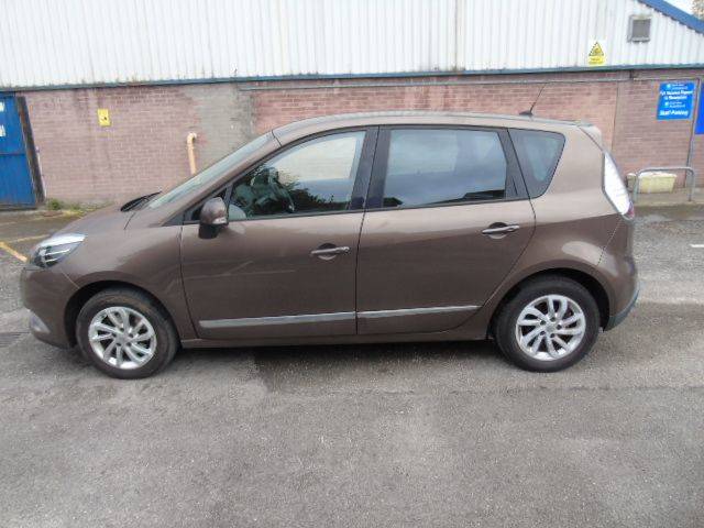 Renault Scenic 1.5 dCi Dynamique TomTom Energy 5dr [Start Stop] MPV Diesel Bronze