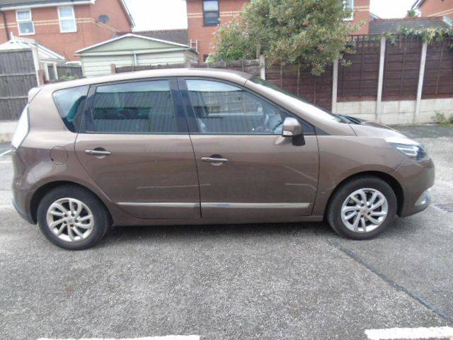 2015 Renault Scenic 1.5 dCi Dynamique TomTom Energy 5dr [Start Stop]