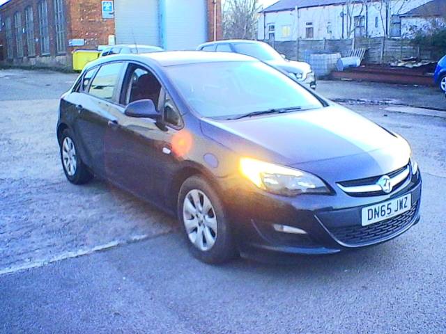2015 Vauxhall Astra 1.6i 16V Design 5dr