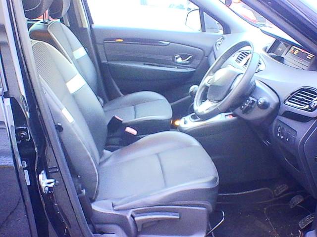 2011 Renault Scenic 1.5 dCi 110 Dynamique TomTom 5dr