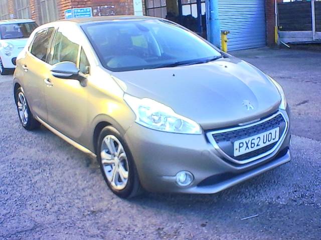 2012 Peugeot 208 1.4 HDi Allure 5dr