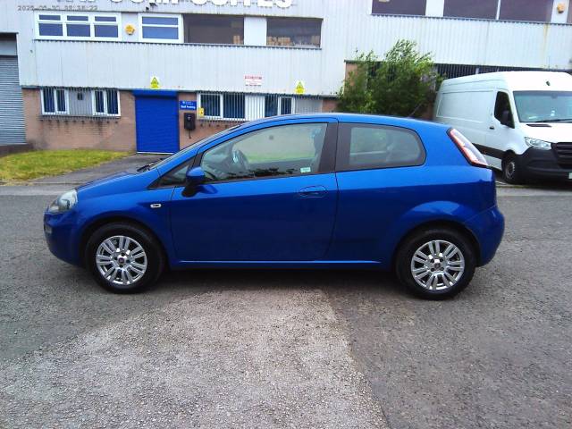 Fiat Punto 1.4 Easy 3dr Hatchback Petrol Blue