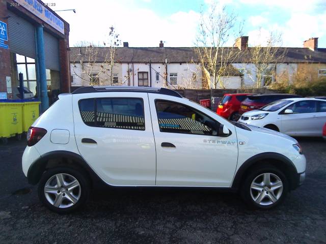 2015 Dacia Sandero Stepway 0.9 TCe Ambiance 5dr [Start Stop]
