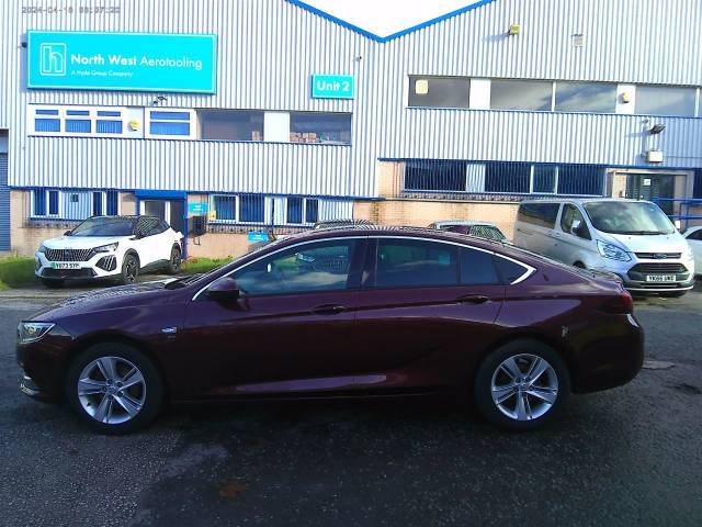 Vauxhall Insignia 1.5T SRi 5dr Hatchback Petrol Red