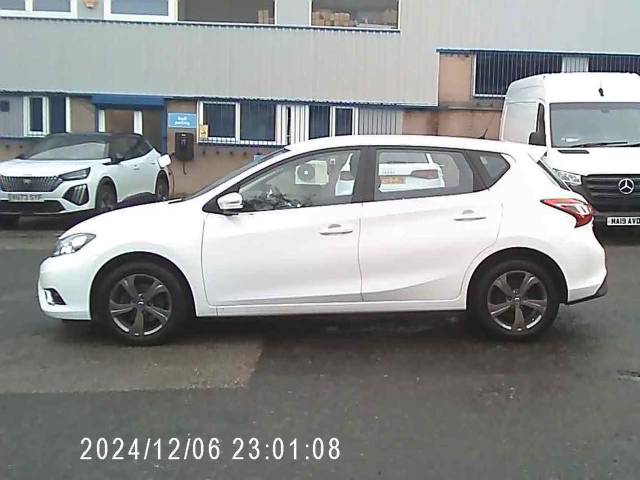Nissan Pulsar 1.2 DiG-T Acenta 5dr Hatchback Petrol White
