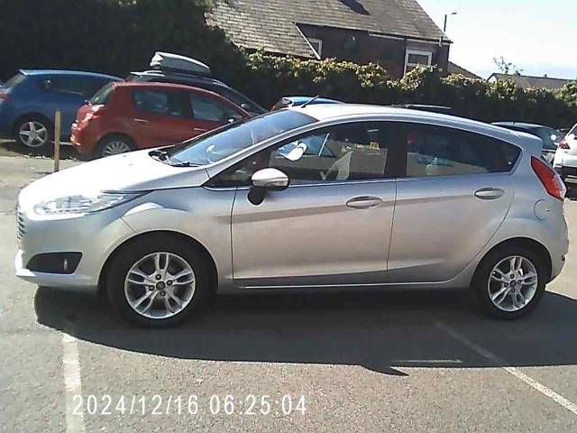 Ford Fiesta 1.0 EcoBoost Zetec 5dr Hatchback Petrol Silver