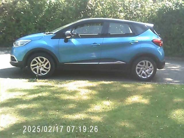 Renault Captur 0.9 TCE 90 Dynamique Nav 5dr Hatchback Petrol Blue/black