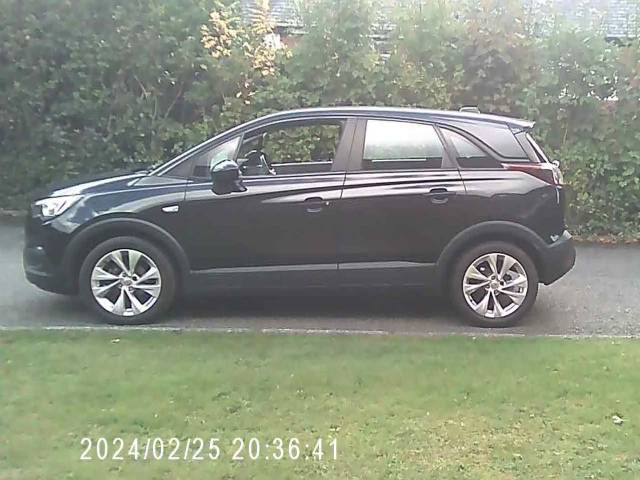 Vauxhall Crossland X 1.2 SE 5dr Hatchback Petrol Black