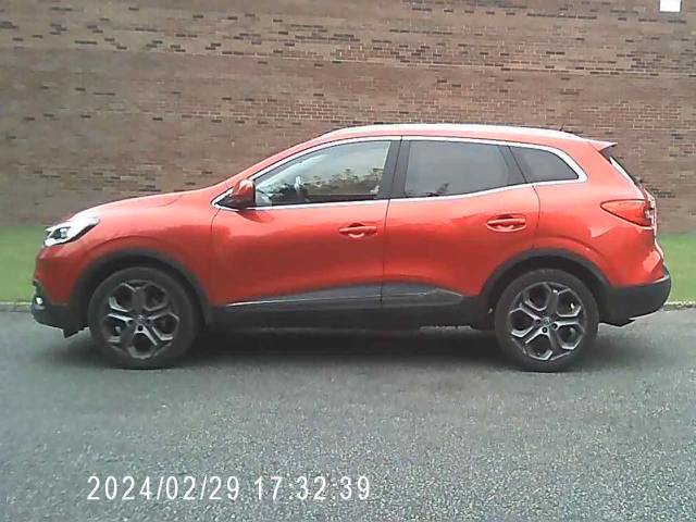 Renault Kadjar 1.2 TCE Dynamique S Nav 5dr Hatchback Petrol Red