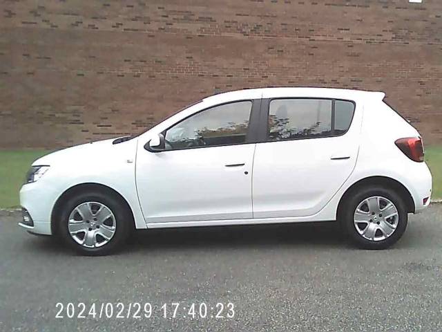 Dacia Sandero 0.9 TCe Comfort 5dr Hatchback Petrol White
